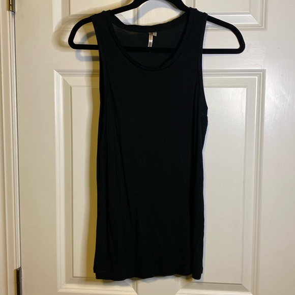 Banana Republic Black sleeveless shirt - black velvet like layers size small - Picture 1 of 4